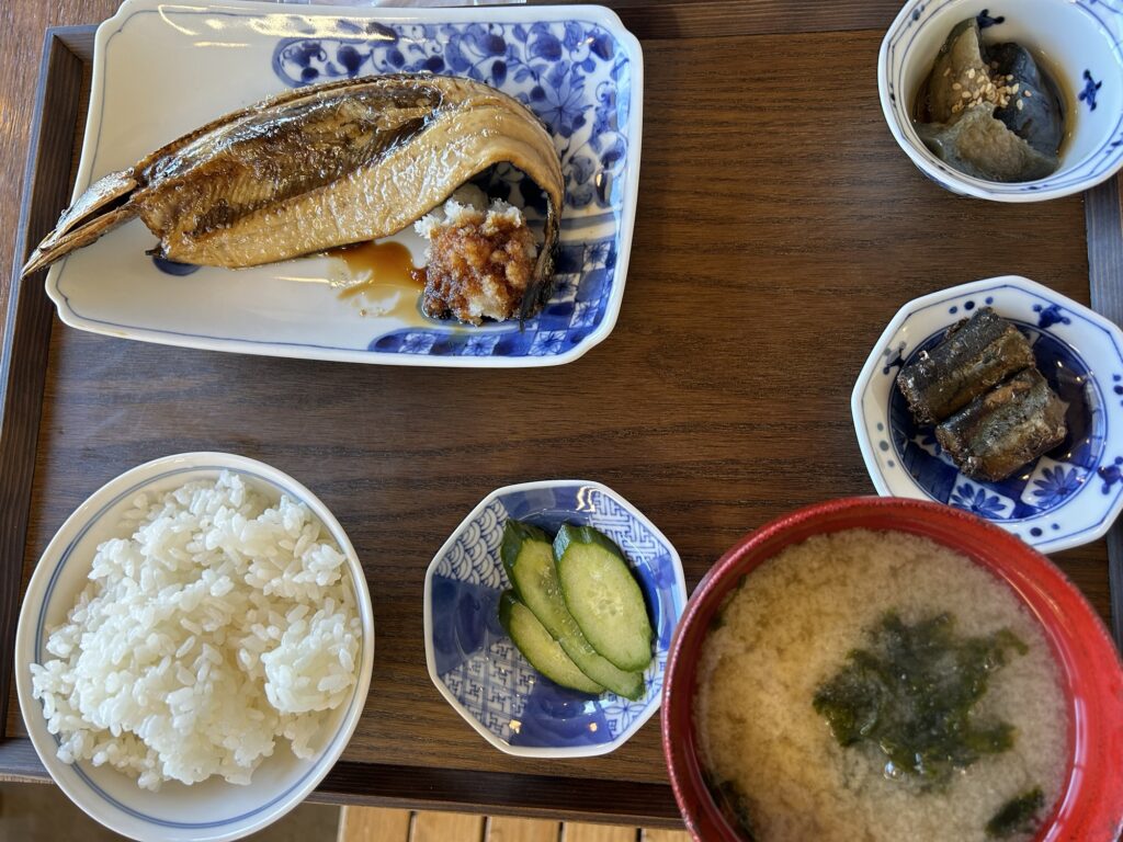 おくめ灰干しさんま定食
