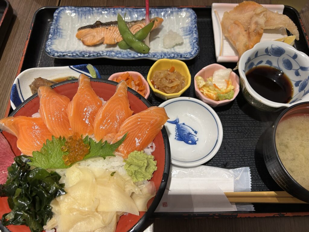 魚がし食堂サーモン尽くし定食