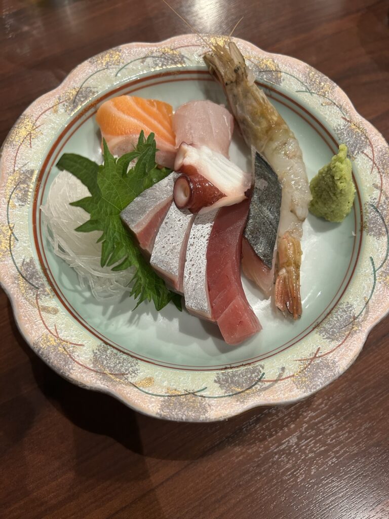近江町食堂刺身盛り合わせ