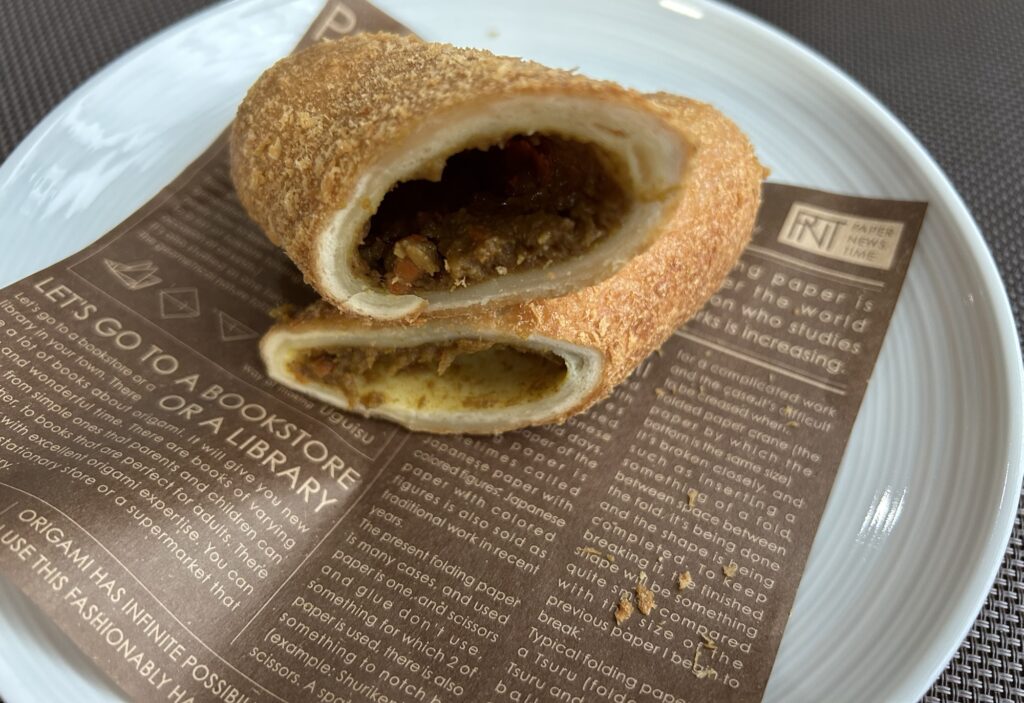 Mariage de Farineの松阪牛入りカレーパン｜ムッチリ生地の食事系パン