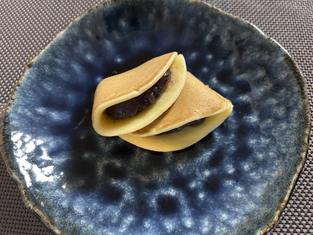 鶴屋吉信つばらつばら