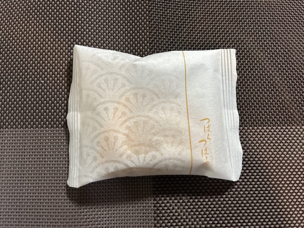 鶴屋吉信つばらつばら