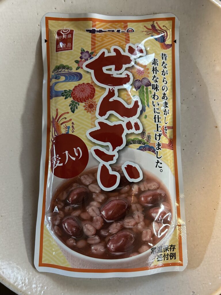 沖縄お土産オキハムぜんざい麦入りのレトルトパウチ表面パッケージ画像